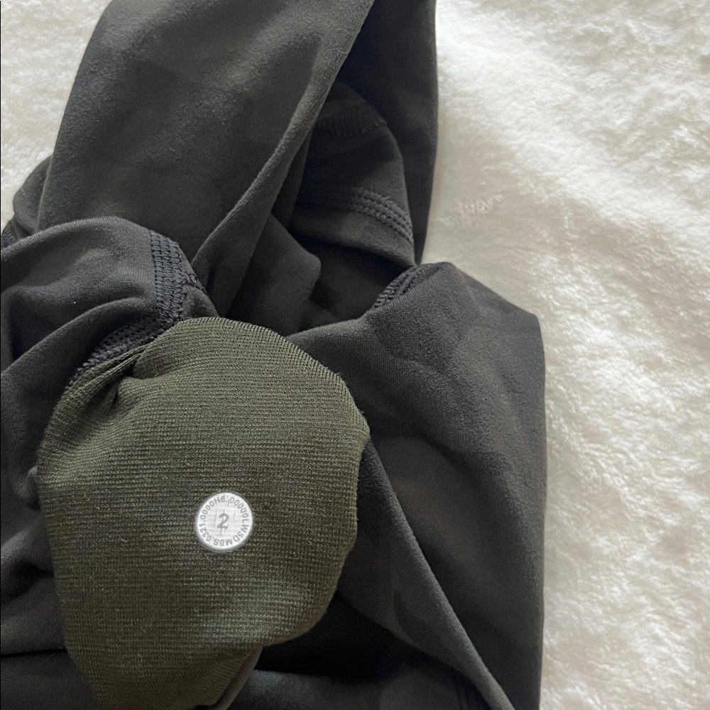 lululemon athletica Black Camo Leggings - Picture 6 of 6